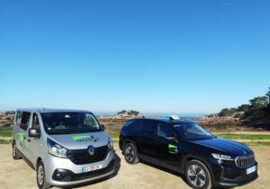 Taxis-triagoz-transport-de-bagages-sur-le-GR-34-côte-de-granit-rose