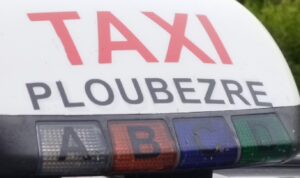 TAXI PLOUBEZRE